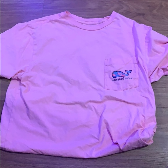 Vineyard vines| pink top - Picture 1 of 2